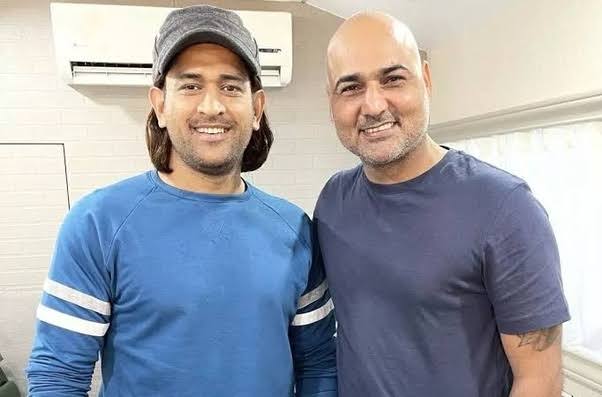 MS Dhoni with mihir