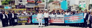 रांची जिला बार एसोसिएशन के वकीलों ने कोलकाता की घटना के विरोध में निकाला मौन जुलूस, मांगा न्याय