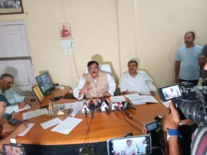 रांचीः राज्य के वकिलों को दी जानेवाली सौगात पर बार काउंसिल ने उठाया सवाल, कहा 33 हजार वकीलों में से सिर्फ लाभ मिलेगा 15 हजार को