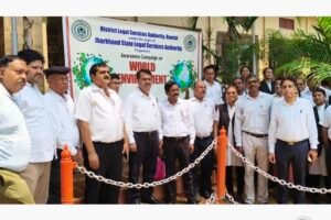 Court News: सिविल कोर्ट रांची में विश्व पर्यावरण दिवस पर पौधारोपण और नुक्कड़ नाटक, न्यायायुक्त ने कहा— "प्रकृति और मानव का रिश्ता अटूट, संरक्षण का लें संकल्प"