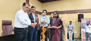 JH News: अब साइबर अपराधियों के जाल में नहीं फंसेंगे ग्रामीण; डालसा और बैंक ऑफ महाराष्ट्र ने चलाया जागरूकता अभियान